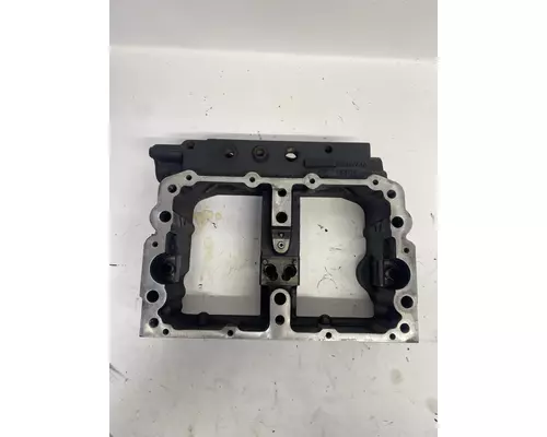 CUMMINS N14 Celect Plus Valve Cover