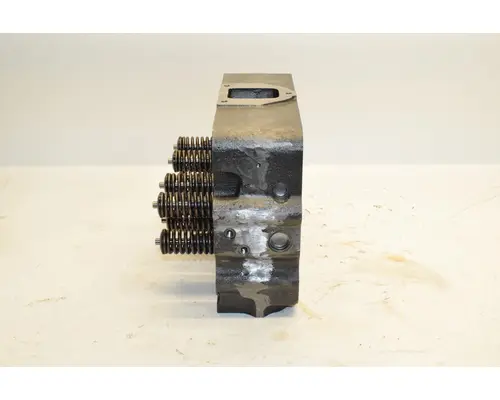 CUMMINS N14 Cylinder Head