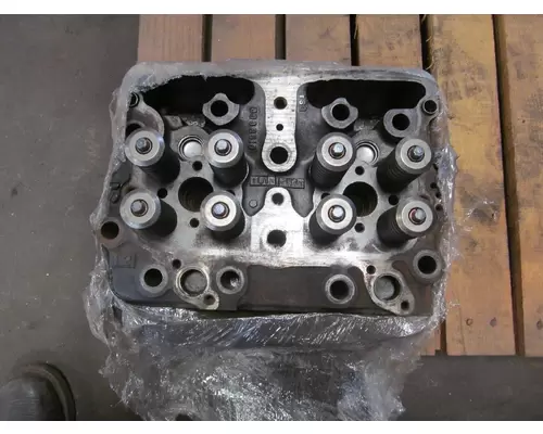 CUMMINS N14 Cylinder Head