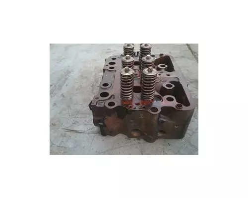 CUMMINS N14 Cylinder Head