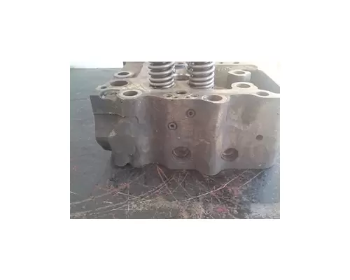 CUMMINS N14 Cylinder Head