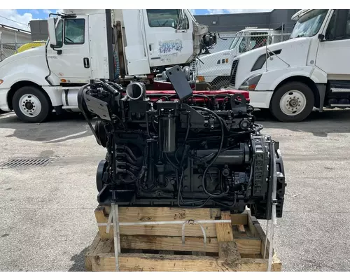 CUMMINS QSB 6.7 Engine Assembly