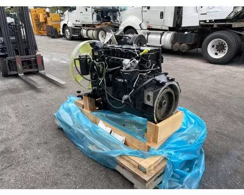 CUMMINS QSB 6.7 Engine Assembly