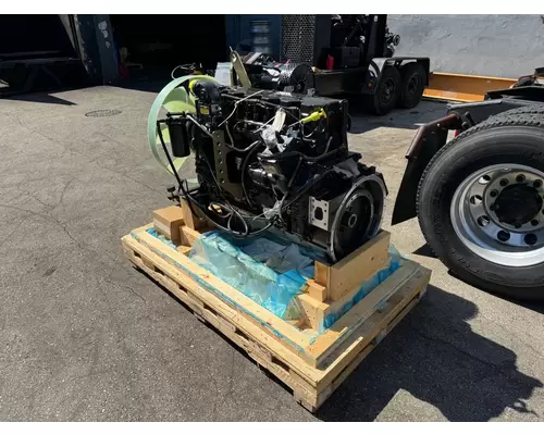 CUMMINS QSB 6.7 Engine Assembly