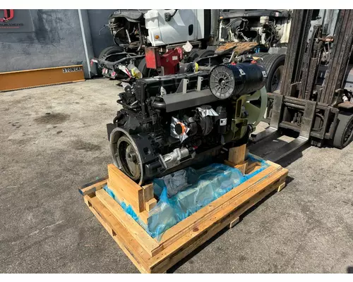 CUMMINS QSB 6.7 Engine Assembly