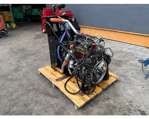 CUMMINS QSF3.8 Engine Assembly