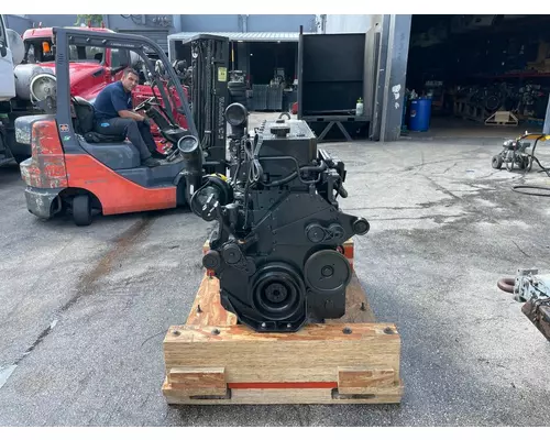 CUMMINS QSM11 Engine Assembly