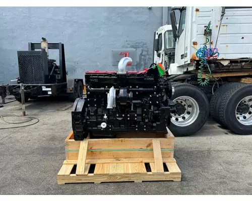 CUMMINS QSM11 Engine Assembly