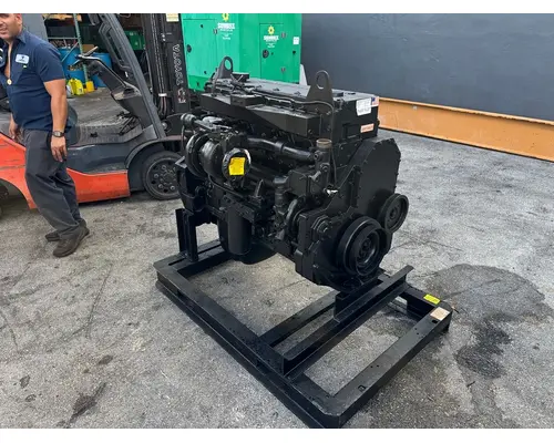 CUMMINS QSM11 Engine Assembly