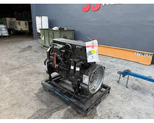 CUMMINS QSM11 Engine Assembly