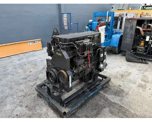 CUMMINS QSM11 Engine Assembly