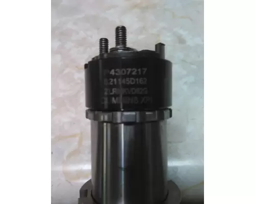 CUMMINS QSX15 FUEL INJECTOR