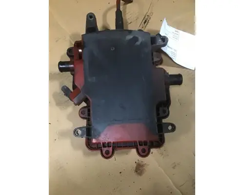 CUMMINS T800 315 Crankcase Breathers
