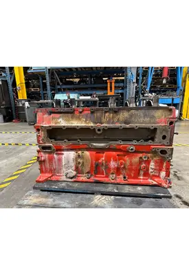 CUMMINS T800 Cylinder Block