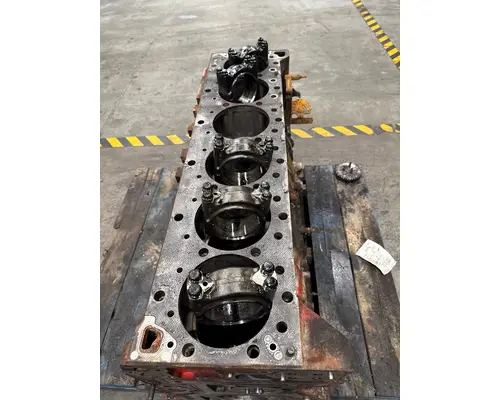 CUMMINS T800 Cylinder Block