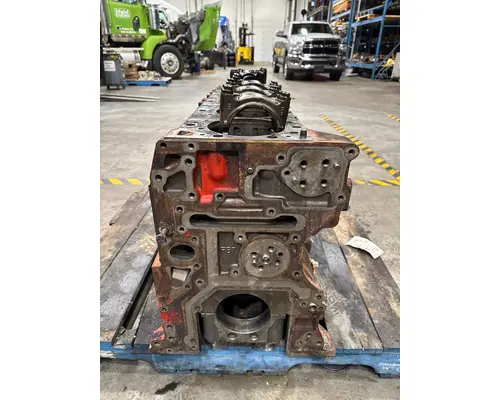 CUMMINS T800 Cylinder Block