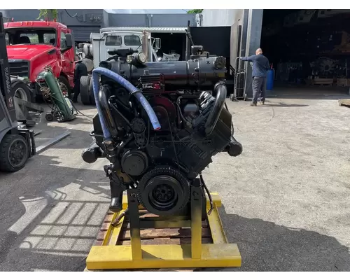 CUMMINS V903 Engine Assembly