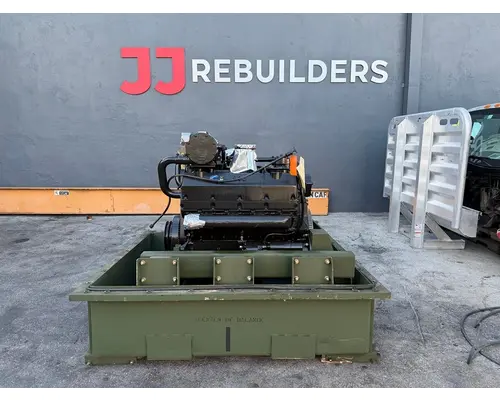 CUMMINS V903 Engine Assembly