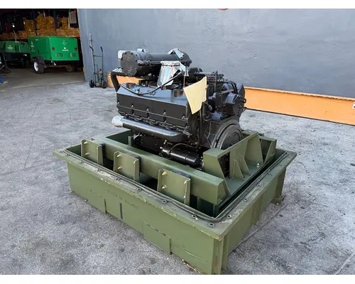 CUMMINS V903 Engine Assembly