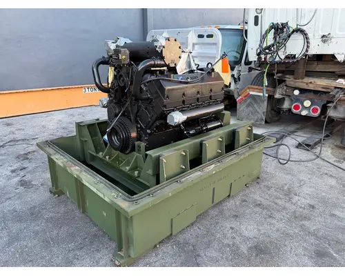 CUMMINS V903 Engine Assembly