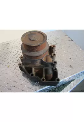 CUMMINS VNL Water Pump