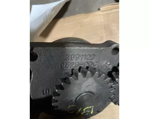 CUMMINS VN Oil Pump