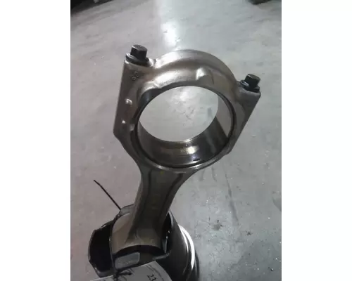 CUMMINS X12 EPA 17 CONNECTING ROD