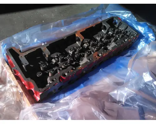 CUMMINS X12 EPA 17 CYLINDER HEAD
