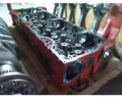 CUMMINS X12 EPA 17 CYLINDER HEAD