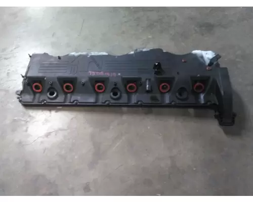 CUMMINS X12 EPA 17 VALVE COVER