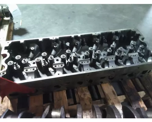 CUMMINS X15 EPA 17 CYLINDER HEAD