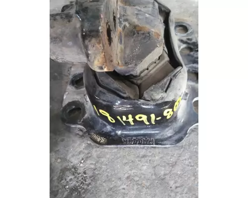 CUMMINS X15 EPA 17 ENGINE MOUNTS, ENGINE (REAR)