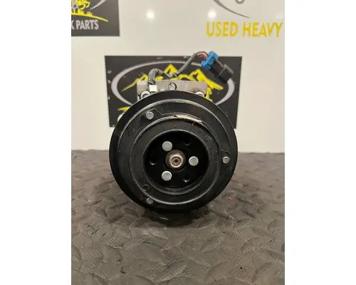 CUMMINS X15 Air Conditioner Compressor