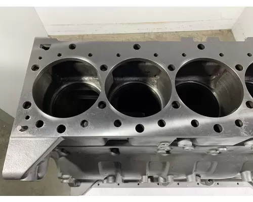 CUMMINS X15 Cylinder Block