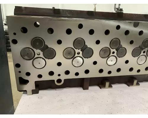 CUMMINS X15 Cylinder Head