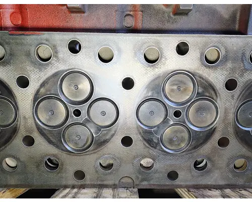 CUMMINS X15 Cylinder Head