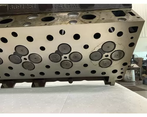 CUMMINS X15 Engine Cylinder Head