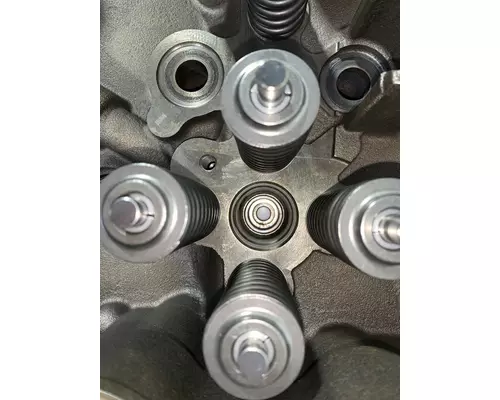 CUMMINS X15 Engine Cylinder Head