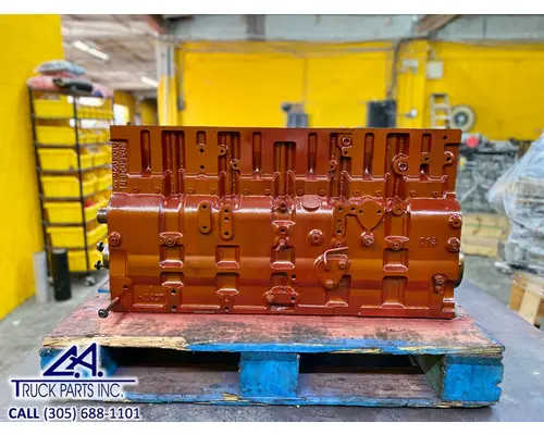 CUMMINS  Cylinder Block