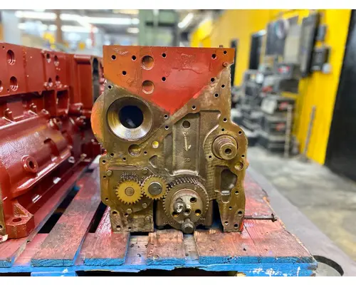 CUMMINS  Cylinder Block