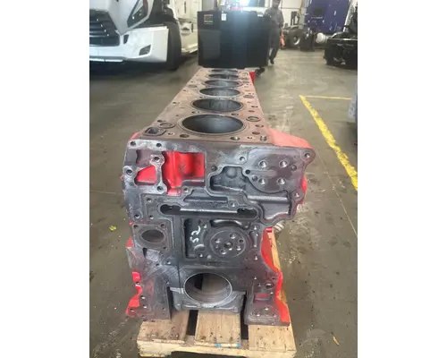 CUMMINS  Cylinder Block