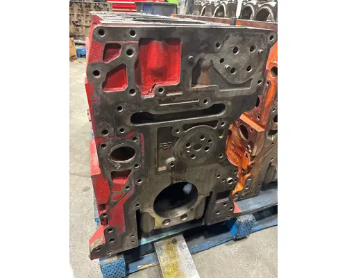 CUMMINS  Cylinder Block