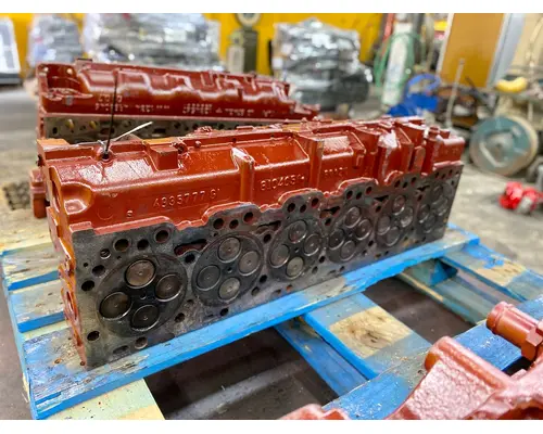 CUMMINS  Cylinder Head