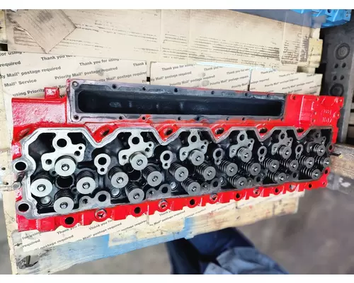 CUMMINS  Cylinder Head