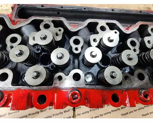 CUMMINS  Cylinder Head