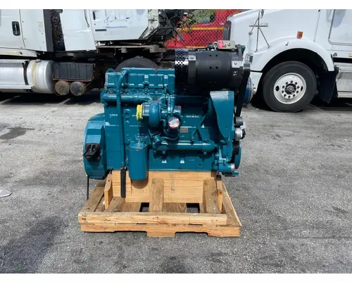 CUMMINS  Engine Assembly