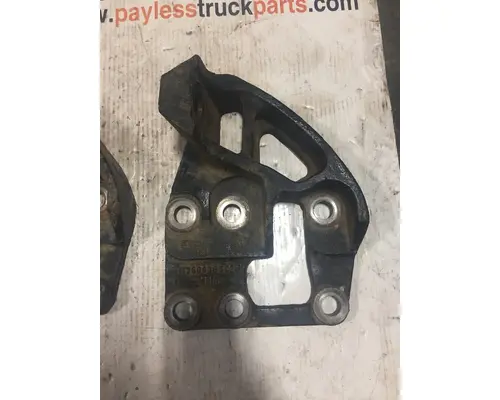 CUMMINS  Engine Mounts