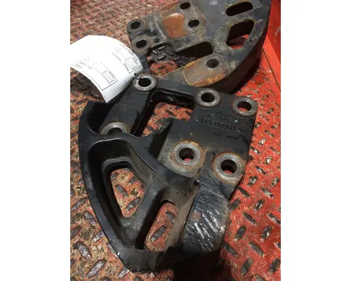 CUMMINS  Engine Mounts