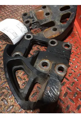 CUMMINS  Engine Mounts