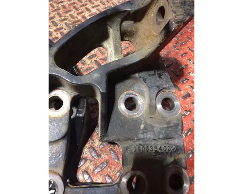 CUMMINS  Engine Mounts